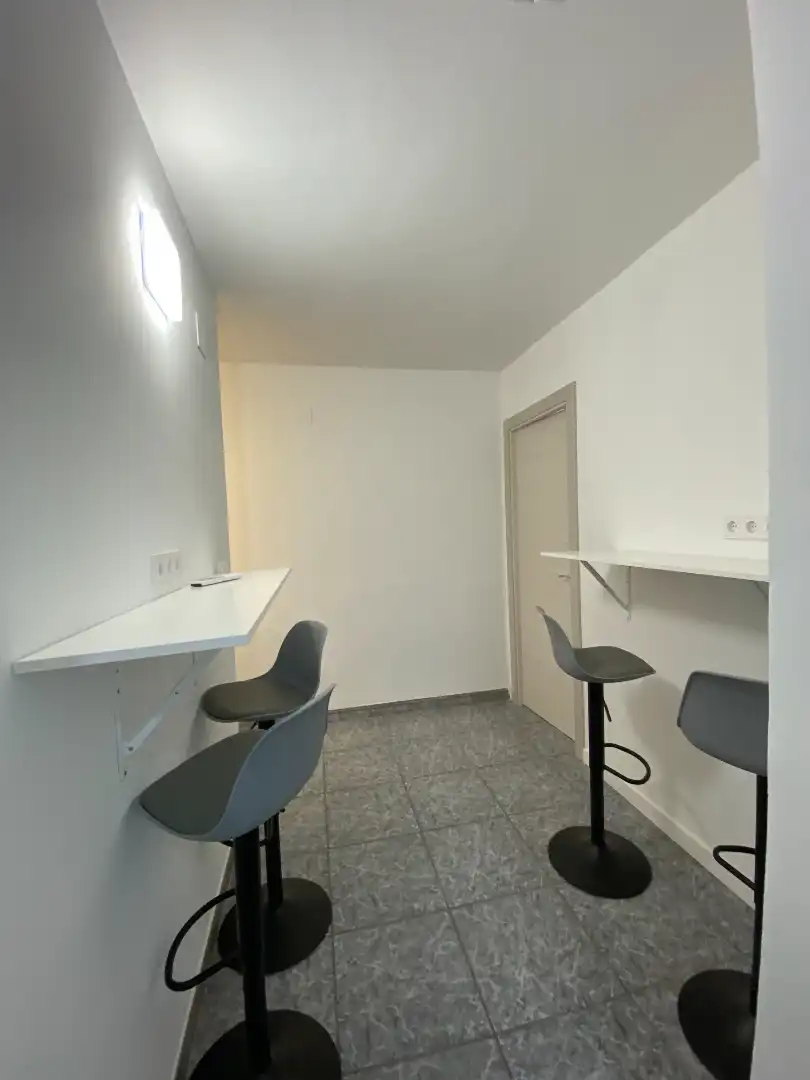 Apartament per a compartir en Valencia amb Aire condicionat, Moblat i Forn