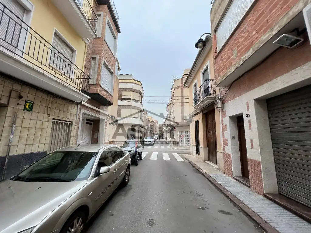 Individual for sale in Casc Urbà, imagen 10