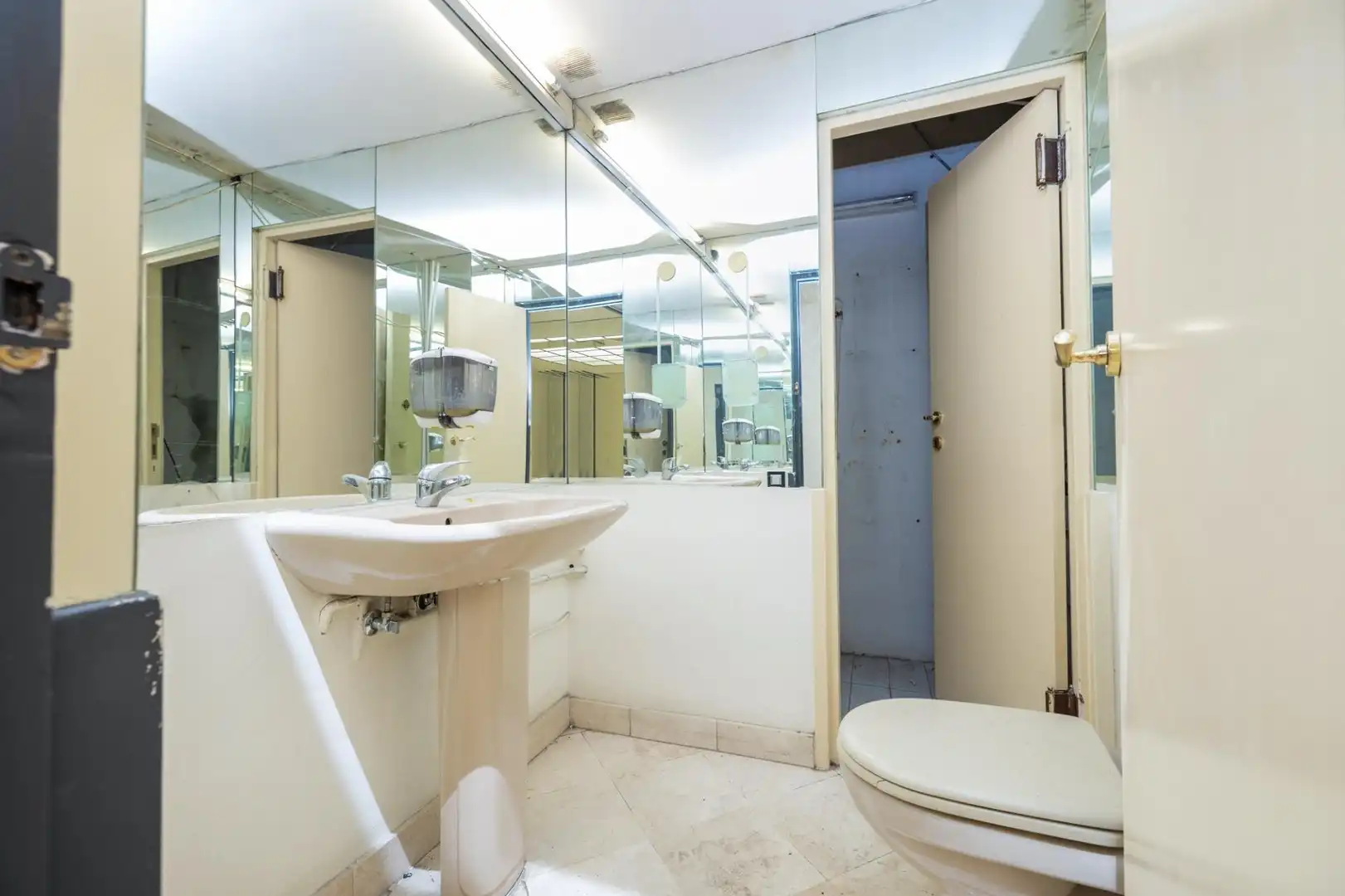 Business premises for sale in Calle Sarabia 5, imagen 22