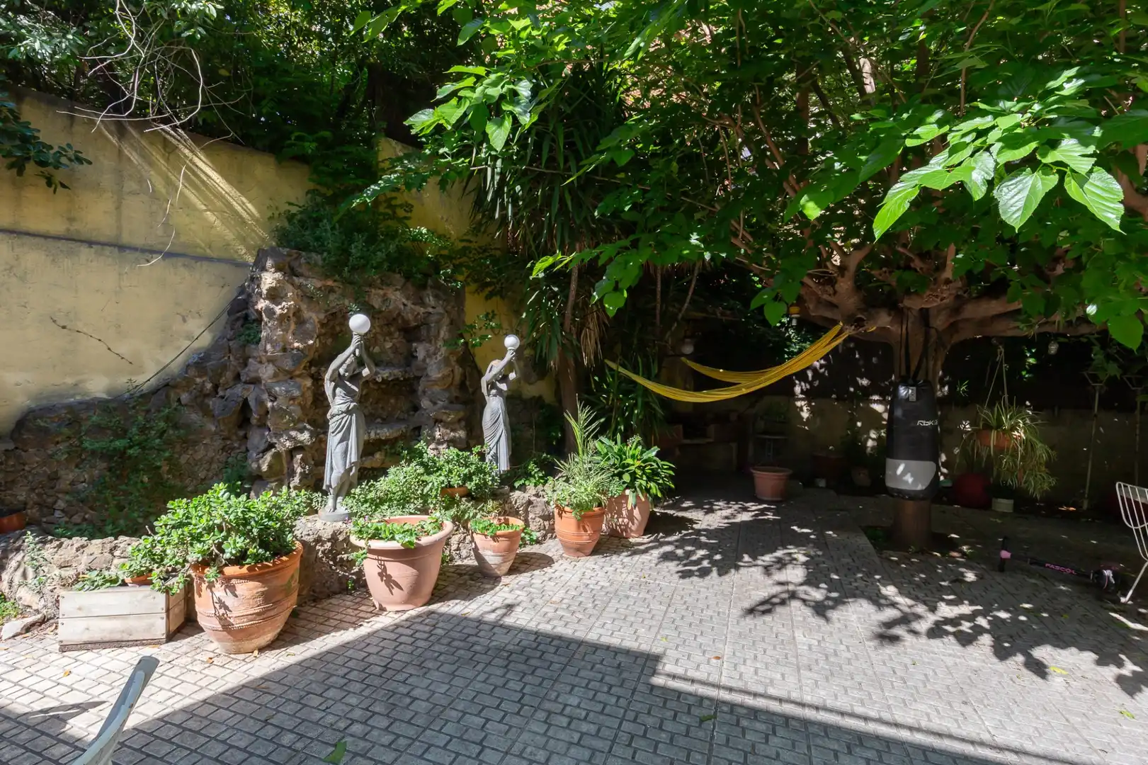 Jardí de Casa adosada en venda en Barcelona amb Terrassa i Traster
