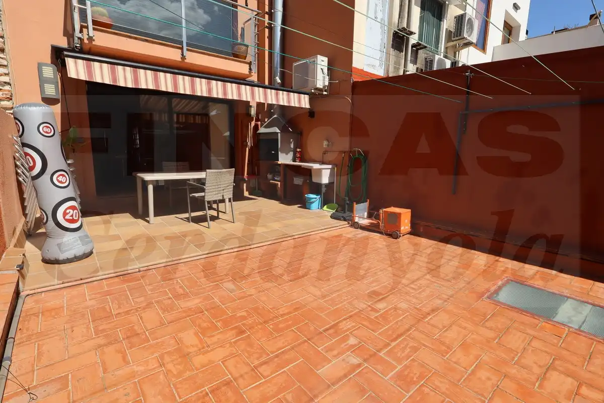 Terrassa de Casa adosada en venda en Cerdanyola del Vallès amb Aire condicionat, Calefacció i Terrassa