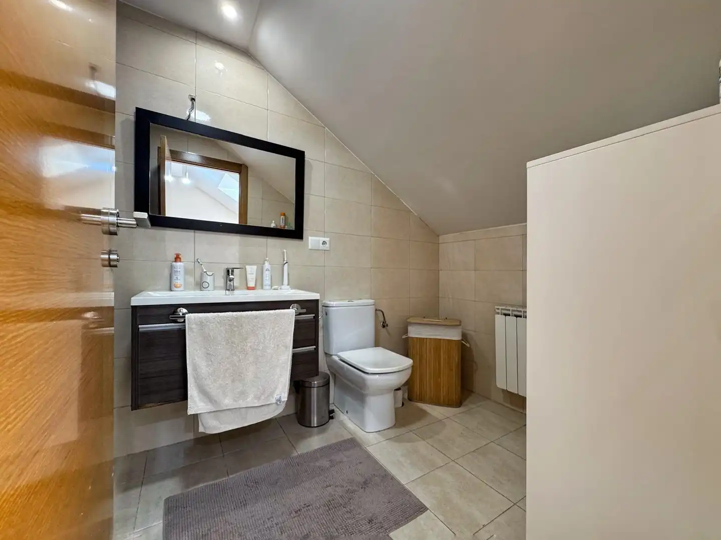 Bathroom of Attic for sale in Poio  with Heating and Balcony