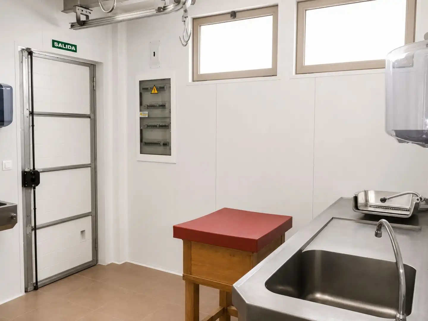 Kitchen of Commercial properties for sale in Aranda de Duero  with Air Conditioner, Heating and Furnished