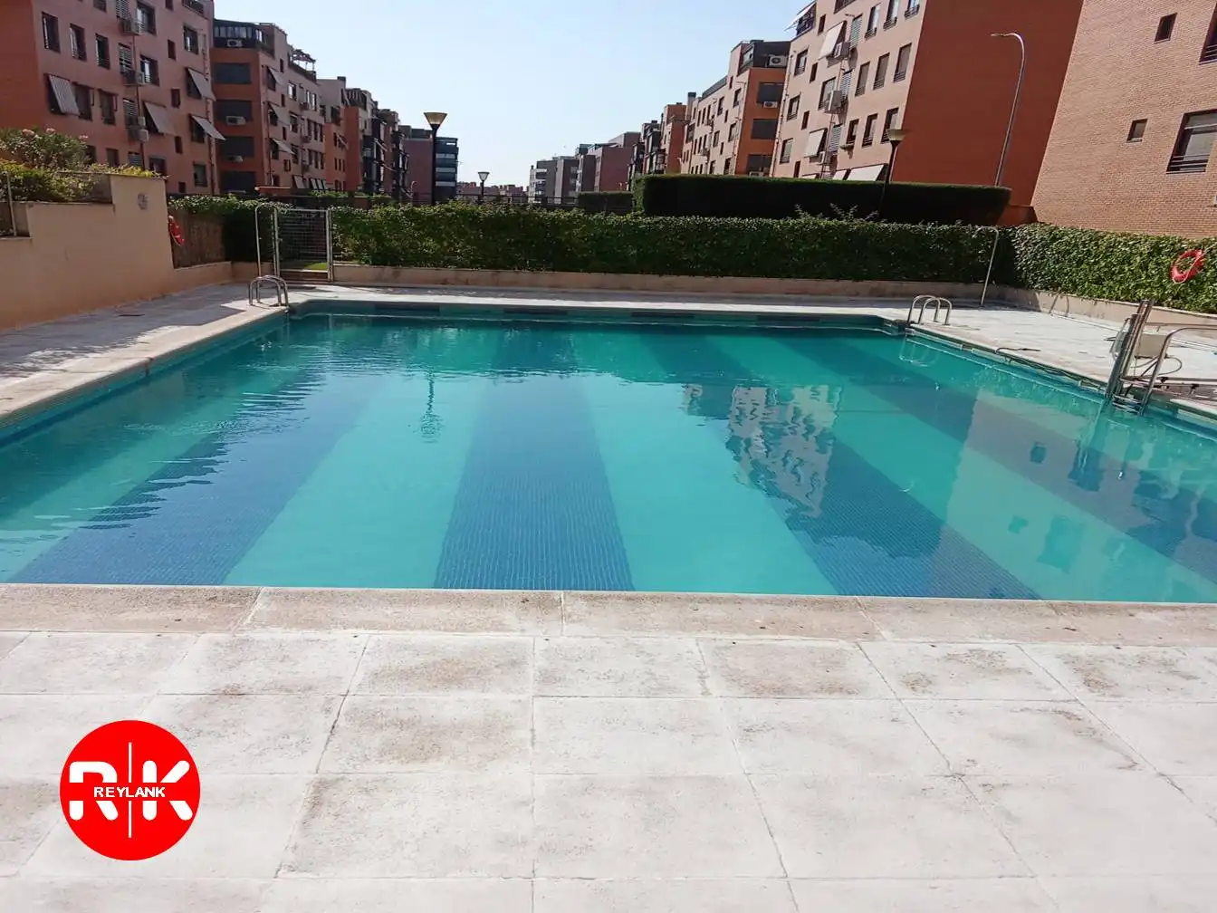 Swimming pool of Flat for sale in Madrid  with Air Conditioner, Heating and Private garden