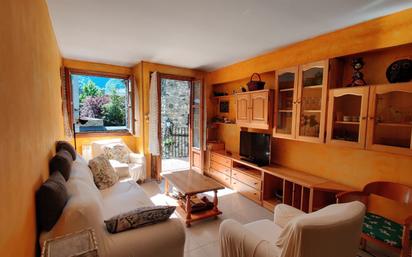 Living room of Flat for sale in Benasque  with Heating, Terrace and Storage room