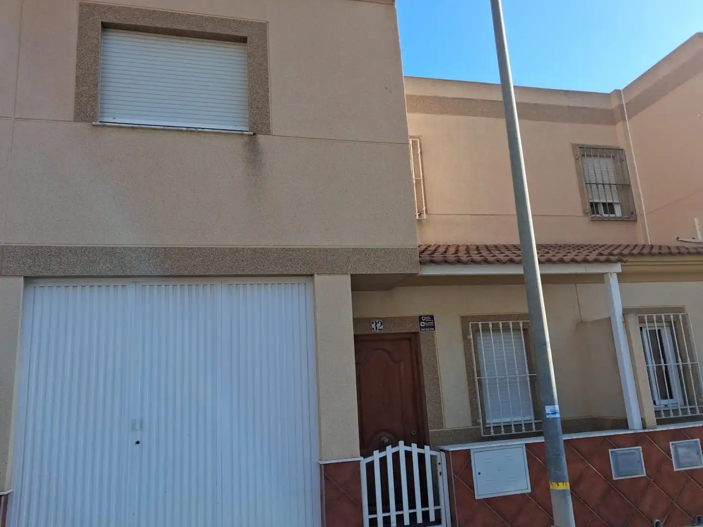 Vista exterior de Casa adosada en venta en Berja
