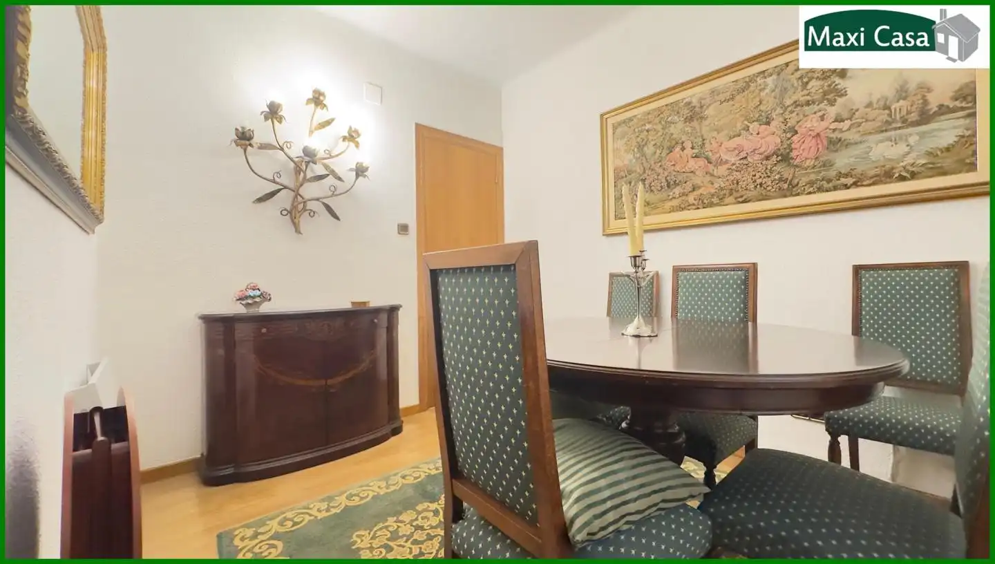 Comedor de Piso en venta en Barcelona con Aire acondicionado, Calefacción y Balcón