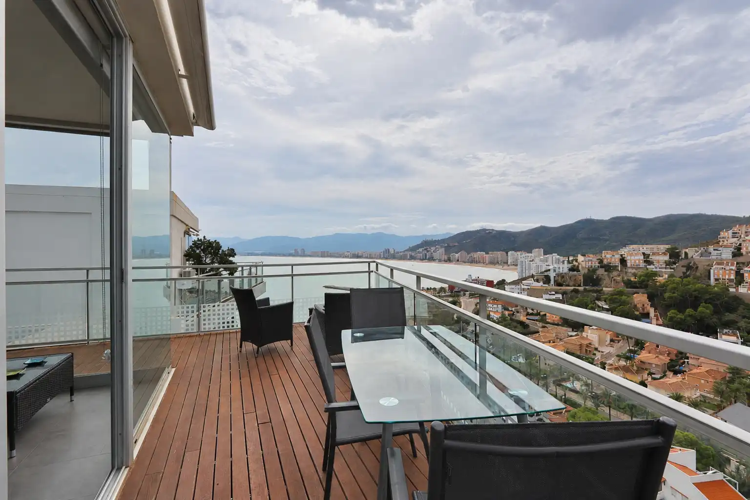Chalet con terraza en venta en Calle de la Serra Mariola, imagen 9