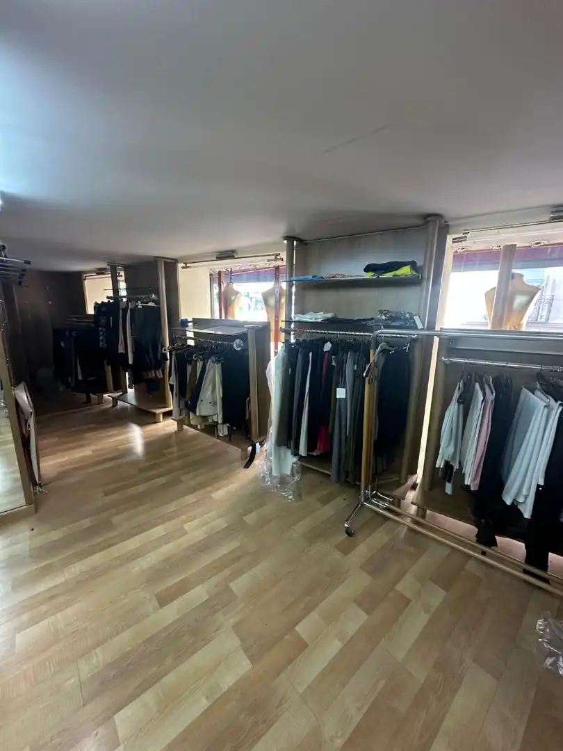 Local comercial en venda a Centro, imagen 2