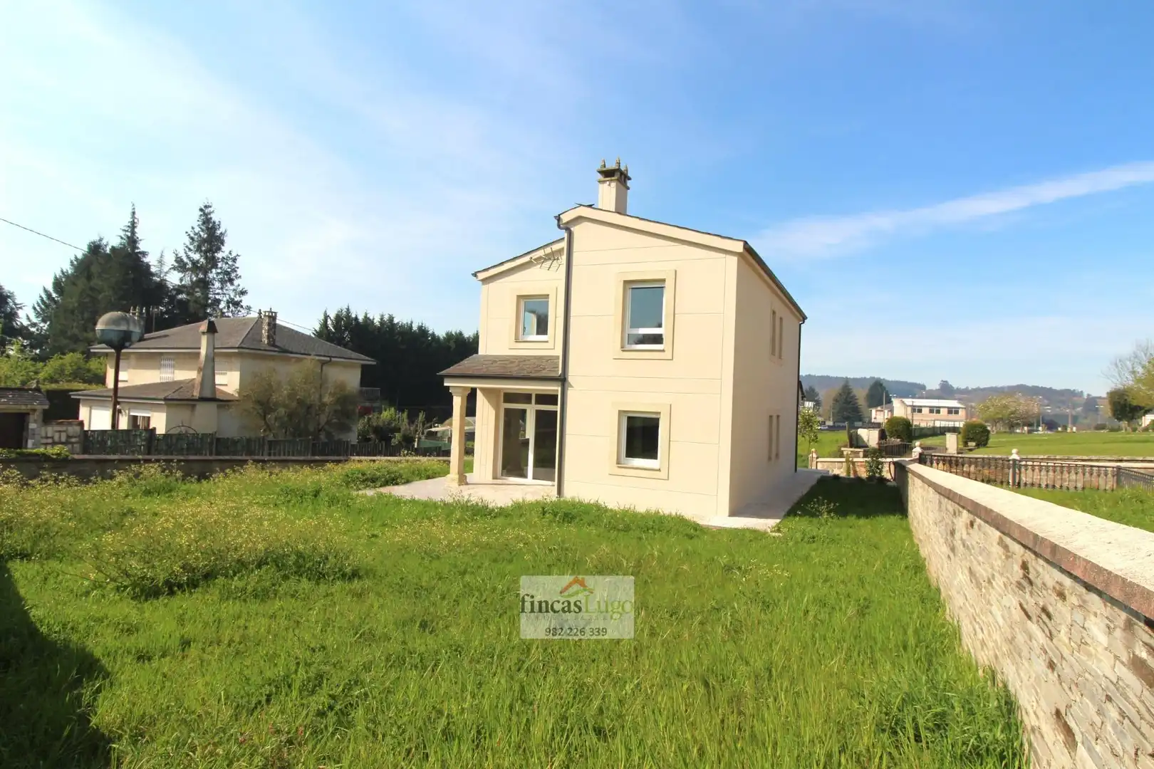 Casa o chalet en venta en Lugo con Calefacción, Jardín privado y Terraza