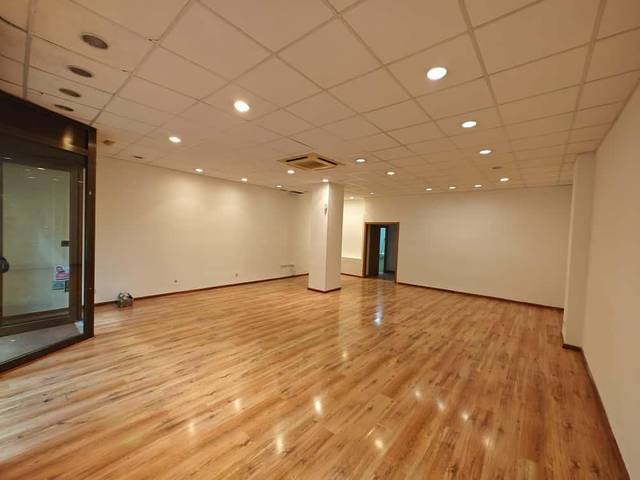 Local comercial en Alquiler en Vinyets - Molí Vell