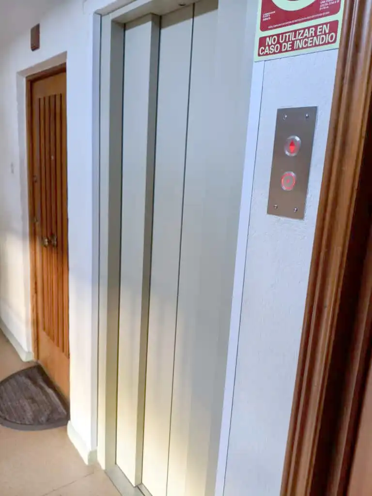 Piso en venta en Madrid con Calefacción y Terraza