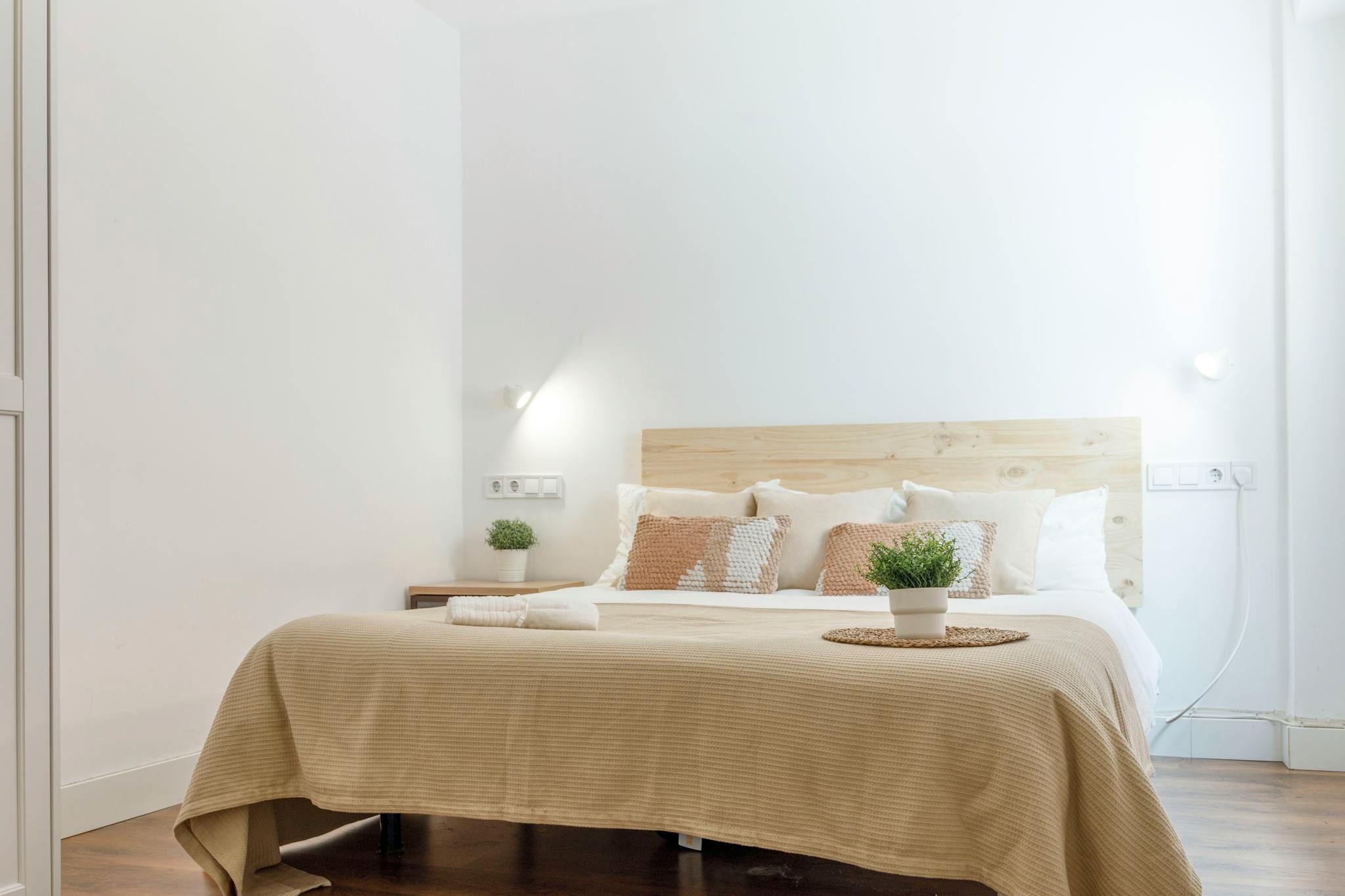 Dormitori de Pis per a compartir en  Valencia Capital amb Aire condicionat, Calefacció i Moblat