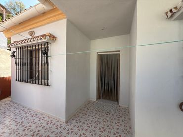 Casa con balcón en venta en Calle Toros de Guisando