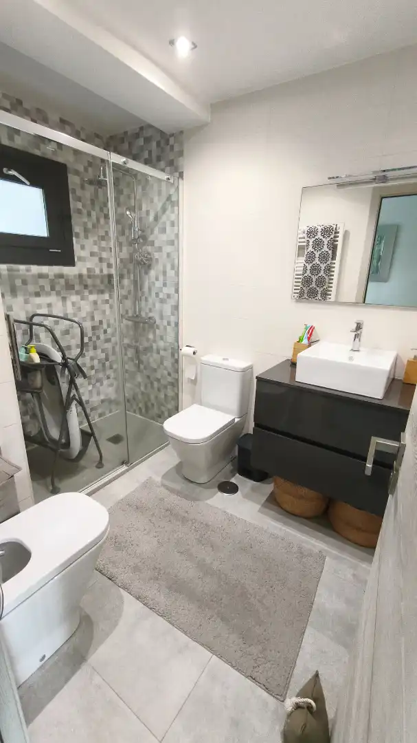 Baño de Casa o chalet en venta en Gondomar con Jardín privado, Parquet y Terraza