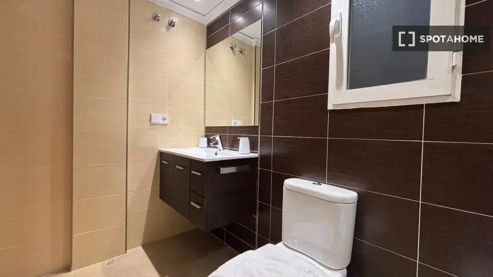 Baño de Apartamento para compartir en Massanassa con Aire acondicionado, Terraza y Amueblado
