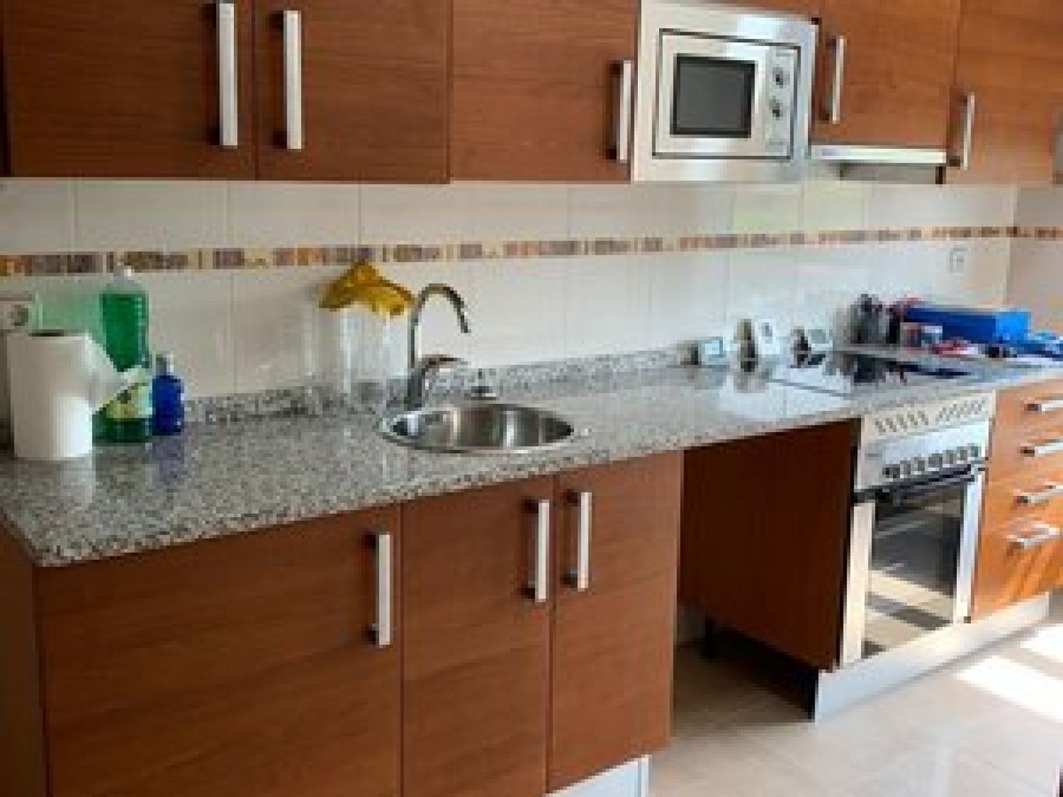 Cuina de Pis en venda en Oviedo  amb Calefacció i Traster