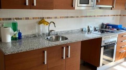 Foto 3 de Piso en venta en Oviedo - Calle Juan Antonio Alvarez Rabanal, Parroquias Sur - La Manjoya, Asturias