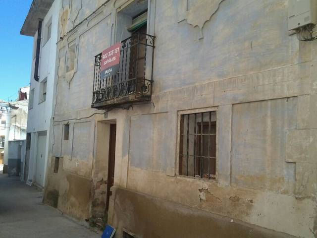 Casa-chalet en Venta en C/ San Valero  en Alloza