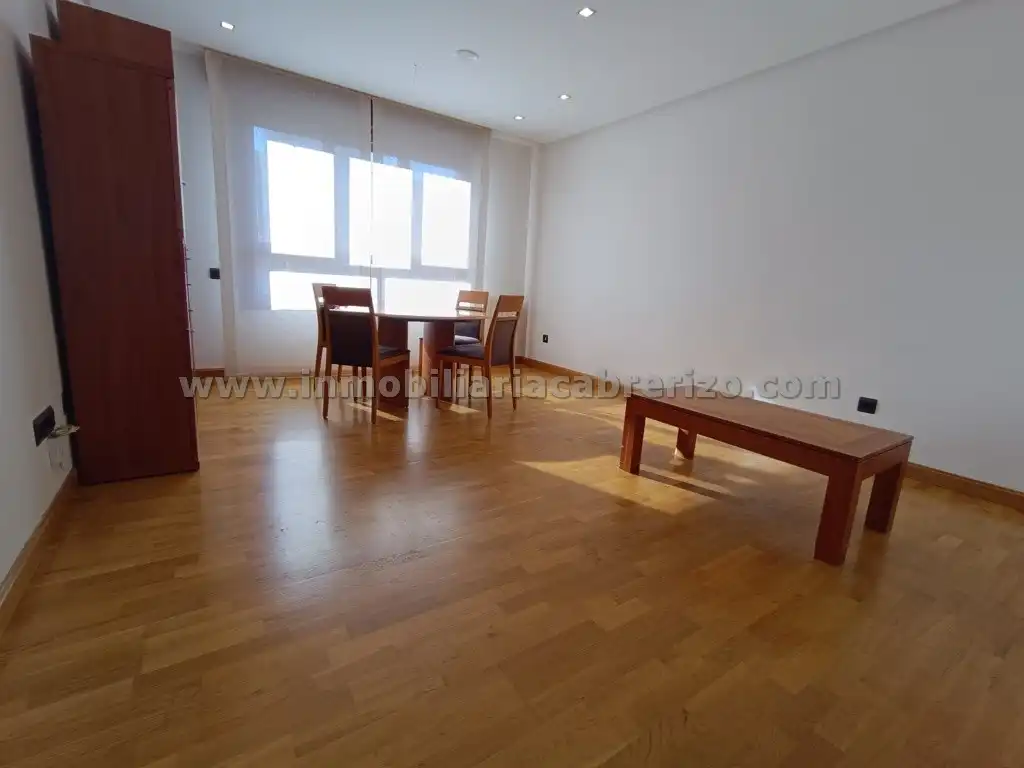Flat for sale in Calle Rodrigo de Arriaga Mendo, Residencia