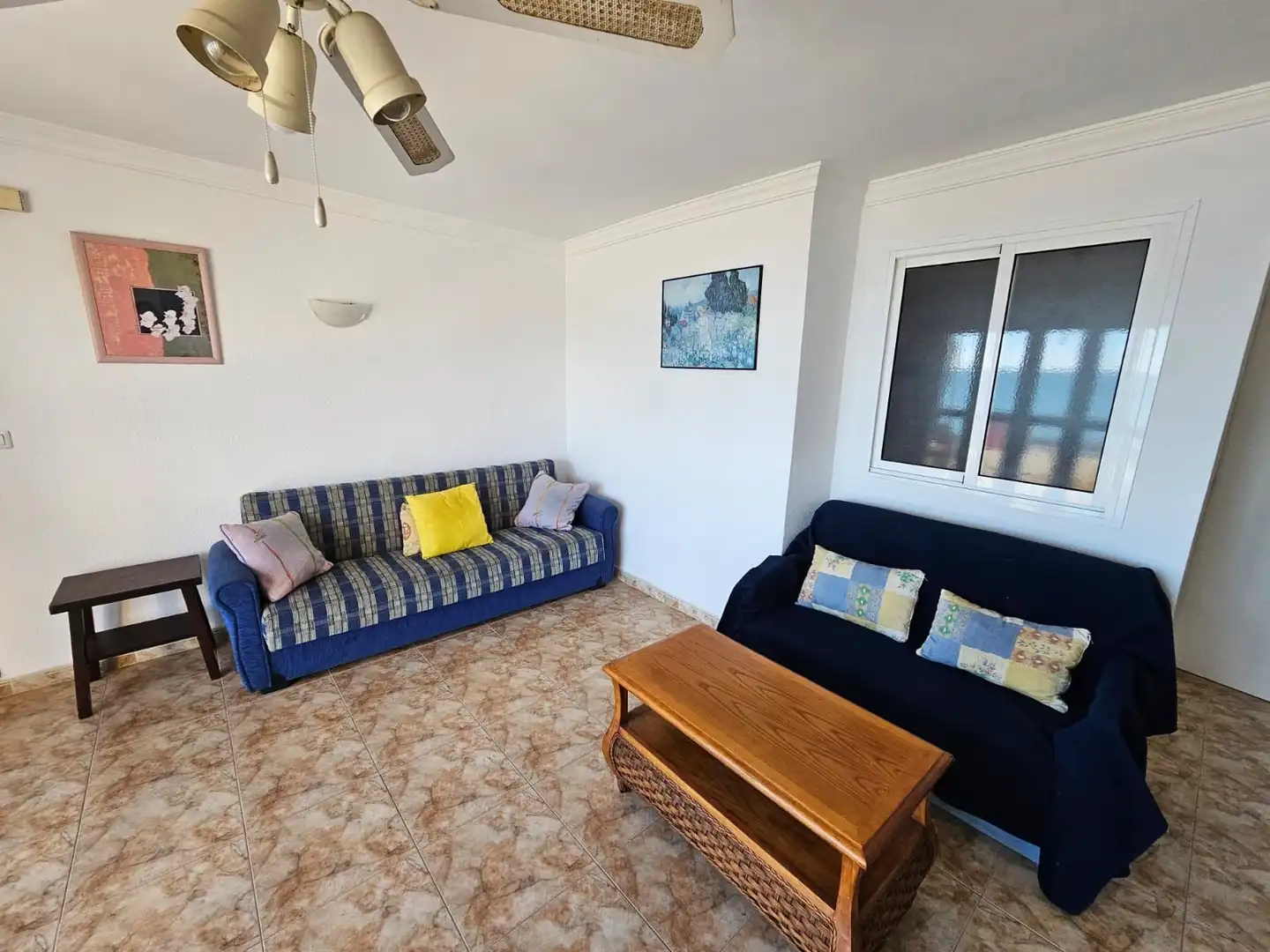 Sala d'estar de Apartament en venda en Fuengirola amb Terrassa