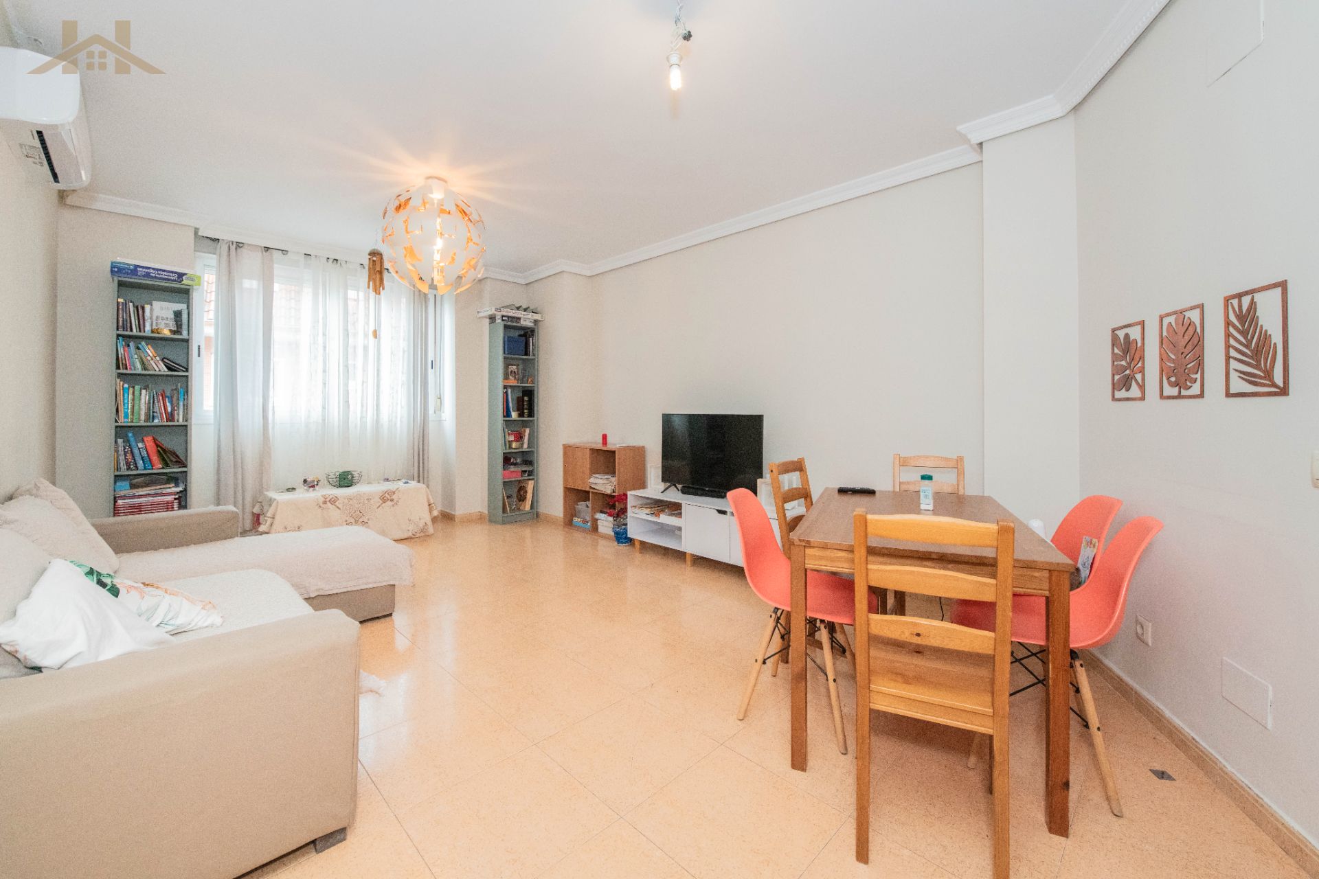 Living room of Duplex for sale in Valmojado  with Air Conditioner, Terrace and Storage room