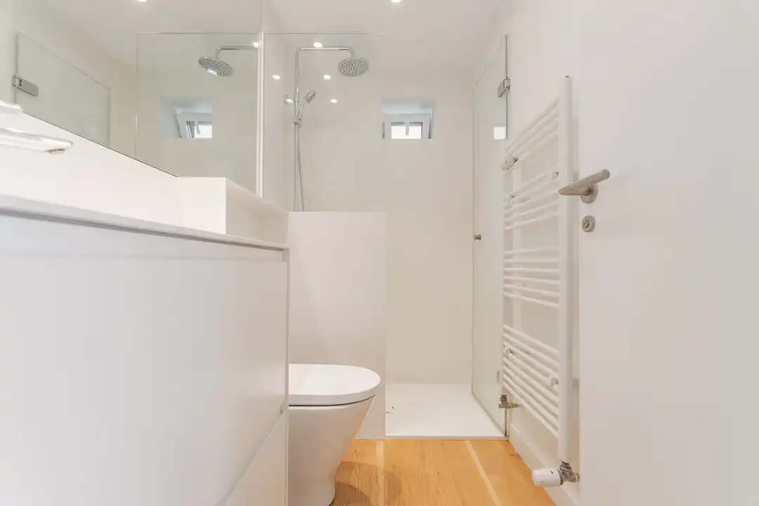Baño de Ático en venta en  Pamplona / Iruña con Calefacción, Terraza y Alarma