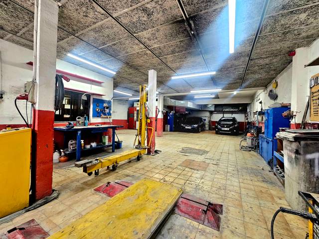 Local comercial en Venta en Calle de Peña de la Atalaya en San Diego