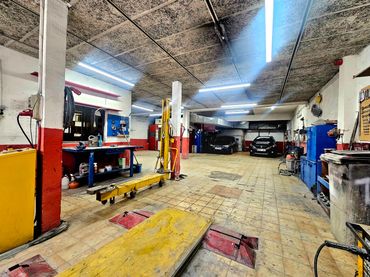 Business premises for sale in Calle de Peña de la Atalaya