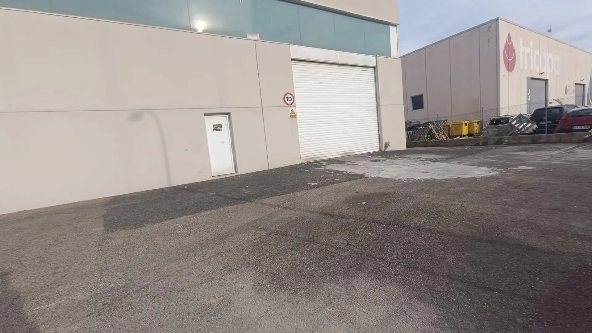 Exterior view of Industrial buildings for rent in Roquetes