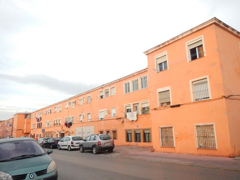 Vista exterior de Pis en venda en La Línea de la Concepción