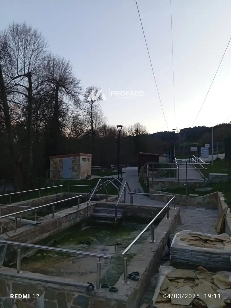 Vista exterior de Casa o xalet en venda en Punxín amb Calefacció i Traster