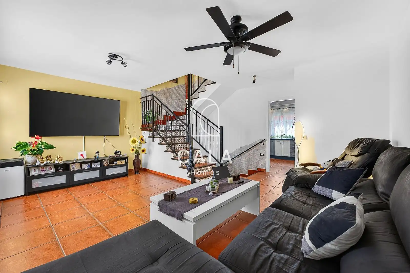 Wohnzimmer von Einfamilien-Reihenhaus zum Verkauf in Adeje mit Terrasse, Schwimmbad und Möbliert