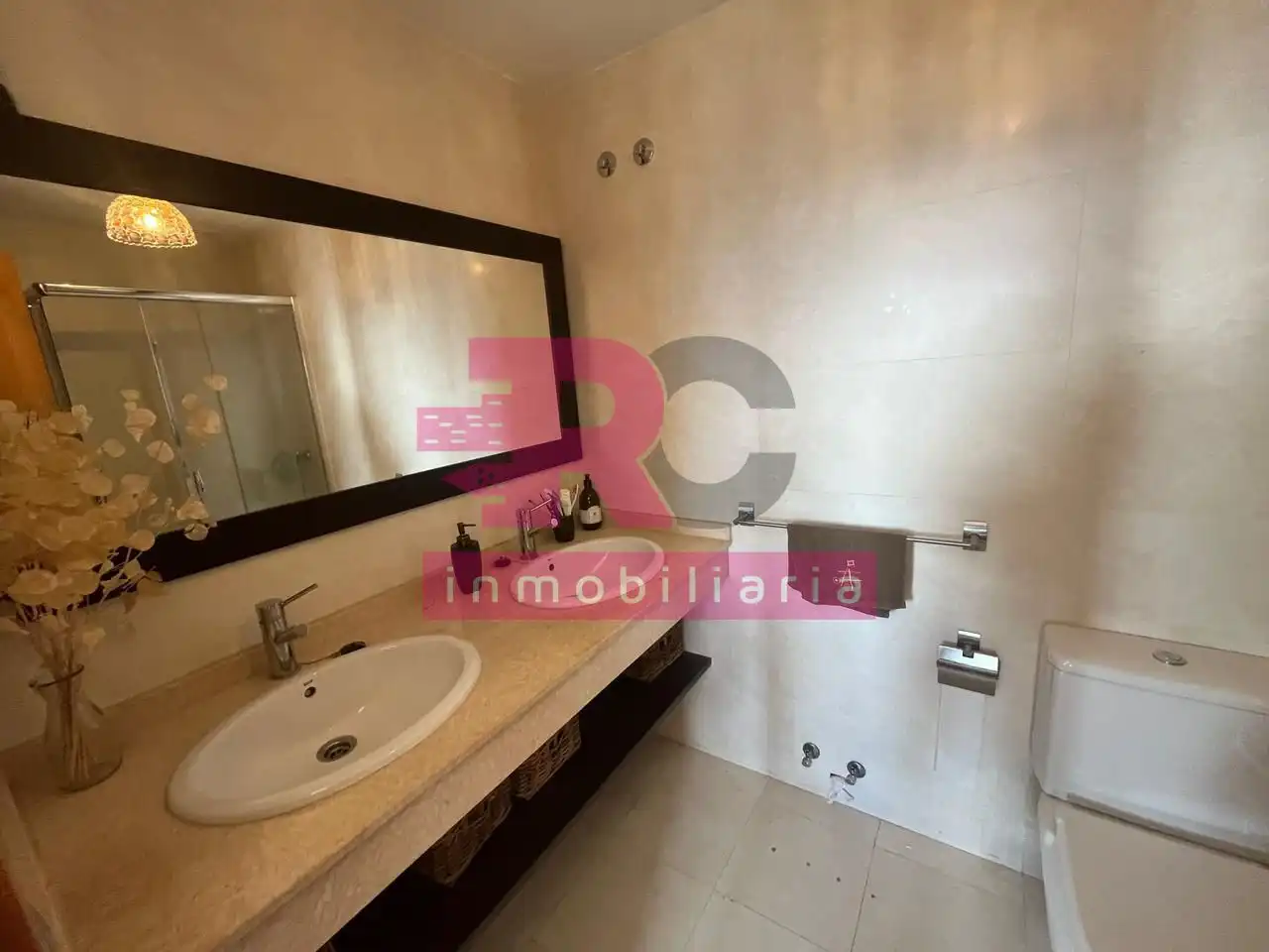Baño de Casa adosada en venta en Cabrerizos con Calefacción, Jardín privado y Piscina comunitaria