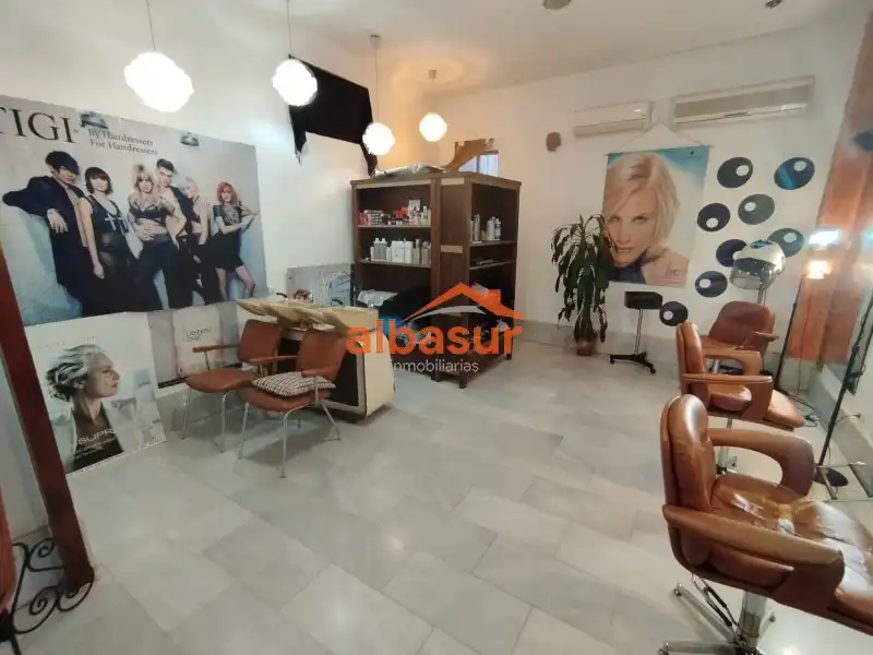 Local comercial en venda a Centro, imagen 2