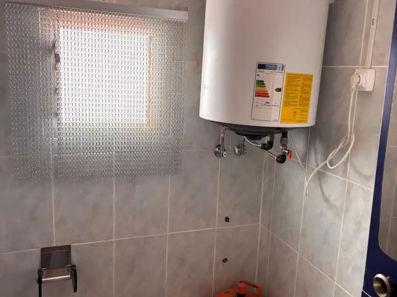 Bany de Casa o xalet en venda en Chulilla amb Aire condicionat, Terrassa i Balcó