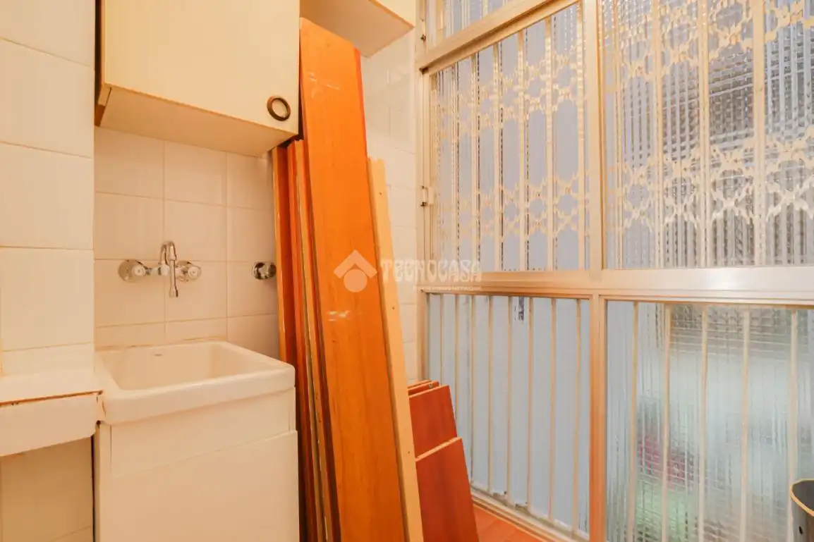 Habitación de Piso en venta en Barcelona con Calefacción y Balcón