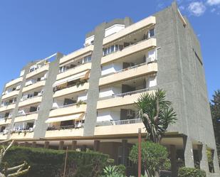 Vista exterior de Àtic en venda en Benalmádena amb Terrassa, Traster i Piscina comunitària