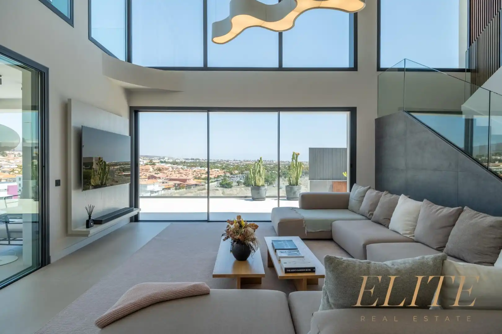 Sala de estar de Casa o chalet en venta en San Bartolomé de Tirajana con Aire acondicionado, Jardín privado y Terraza