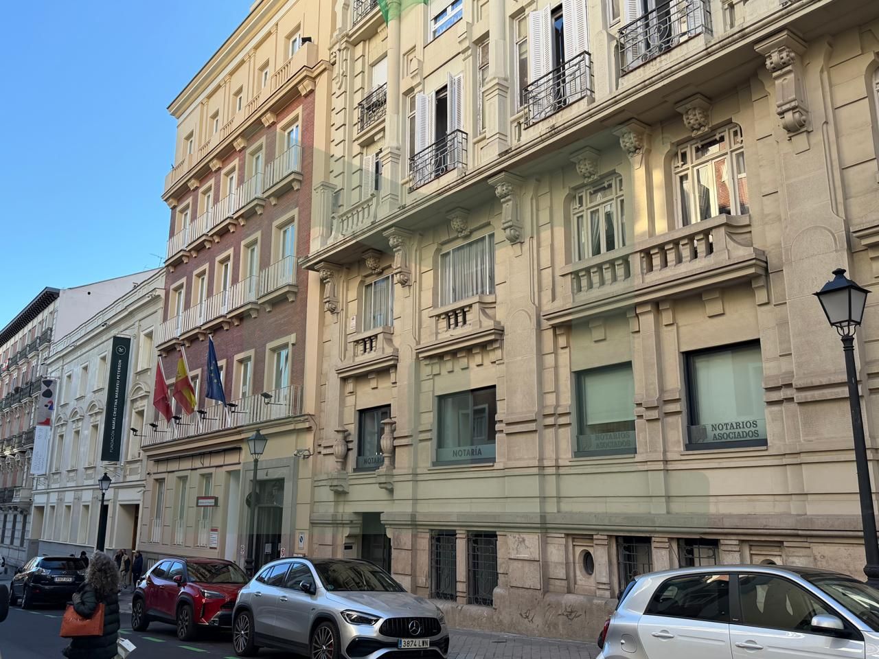 Vista exterior de Local en venda en  Madrid Capital amb Aire condicionat