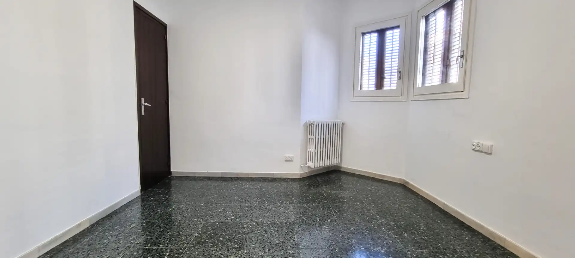 Schlafzimmer von Wohnung zum Verkauf in Badalona mit Heizung und Balkon