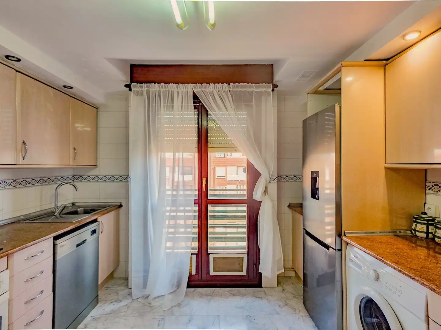 Cocina de Piso en venta en  Logroño con Calefacción, Trastero y Piscina comunitaria
