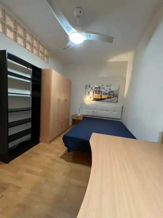 Bedroom of Flat for sale in Valencia  with Heating, Terrace and Furnished
