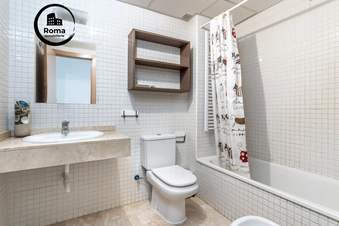 Baño de Piso en venta en Las Gabias con Aire acondicionado, Calefacción y Jardín privado