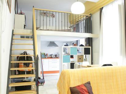 Bedroom of Flat to rent in  Sevilla Capital  with Furnished