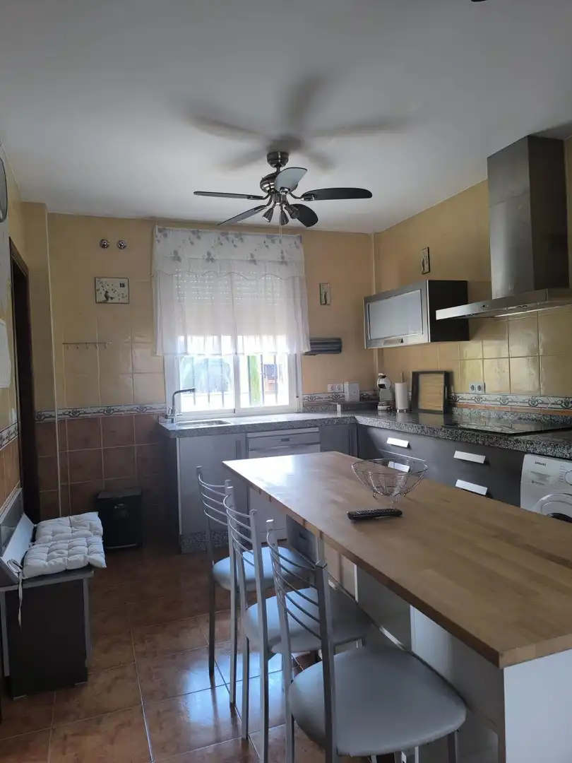 Cocina de Casa o chalet de alquiler en La Carlota