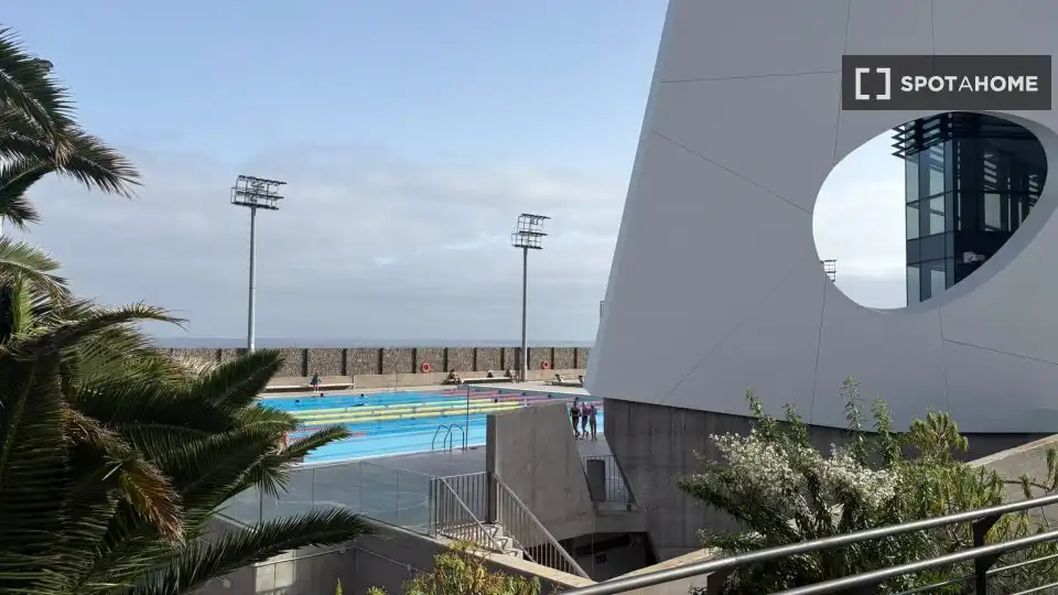 Piscina de Apartament per a compartir en Puerto de la Cruz amb Aire condicionat, Terrassa i Moblat