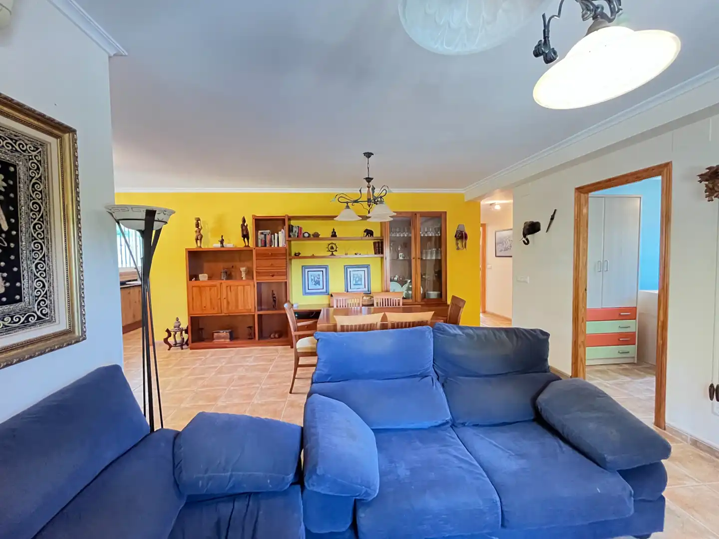 Sala d'estar de Casa o xalet en venda en Sagunto / Sagunt amb Aire condicionat, Calefacció i Jardí privat