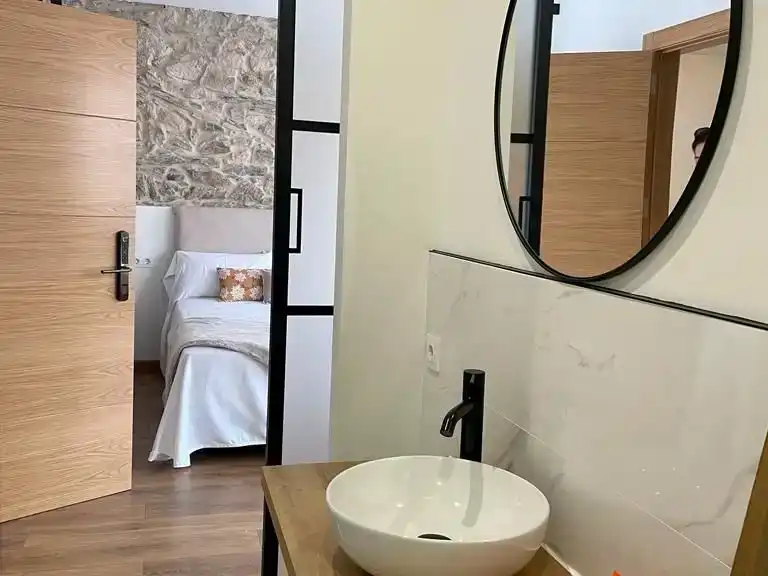 Baño de Apartamento de alquiler en Ferrol con Amueblado