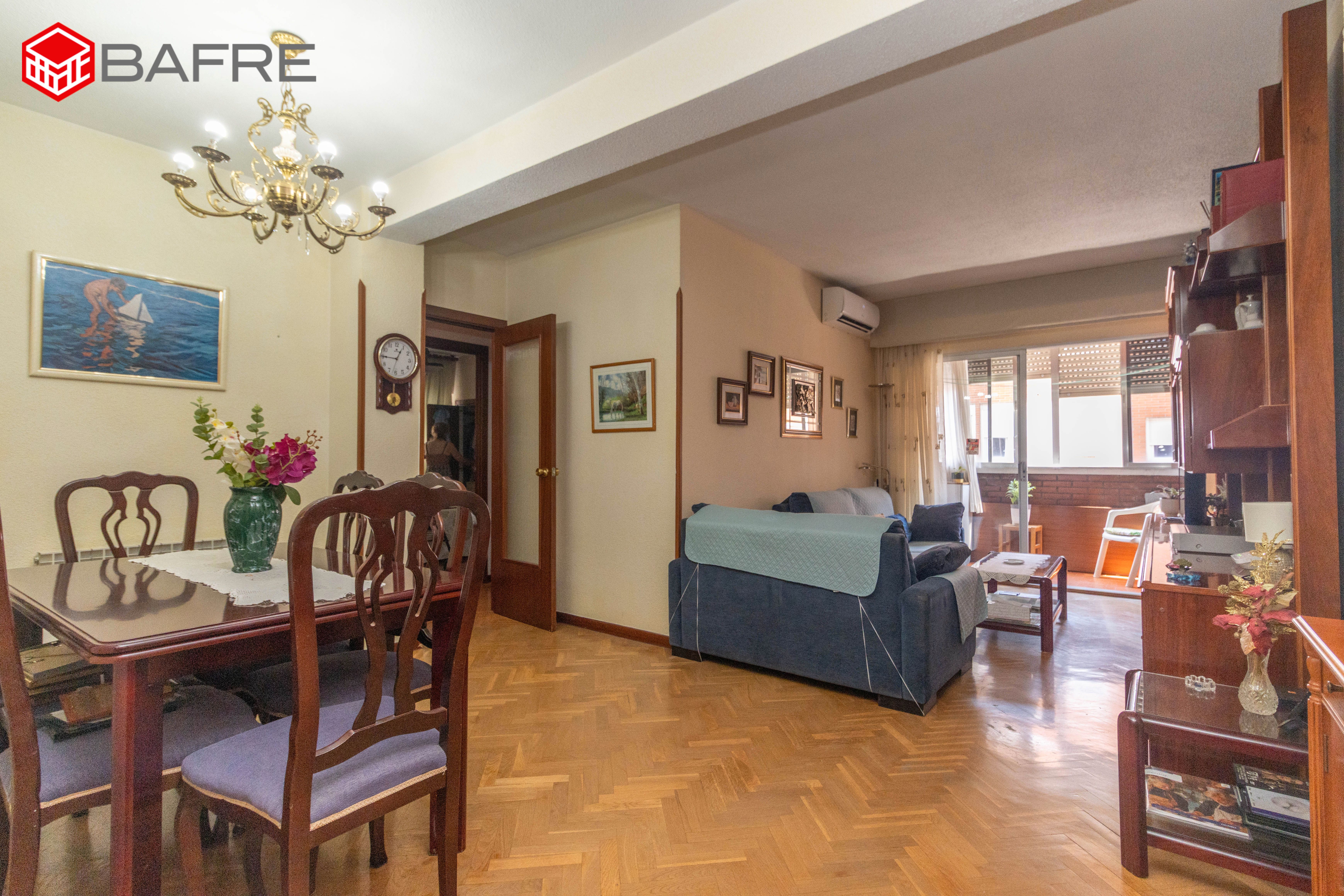 Living room of Flat for sale in Humanes de Madrid  with Air Conditioner, Heating and Parquet flooring